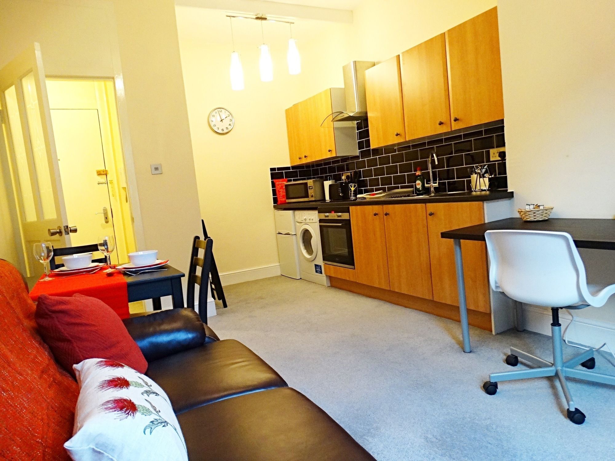 Cdp Apartments - Kelvinhall Glasgow Bagian luar foto